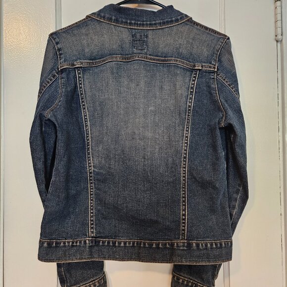 GAP Jean Jacket - Picture 3 of 8